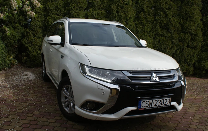 Mitsubishi Outlander cena 66950 przebieg: 255000, rok produkcji 2017 z Wieliczka małe 232